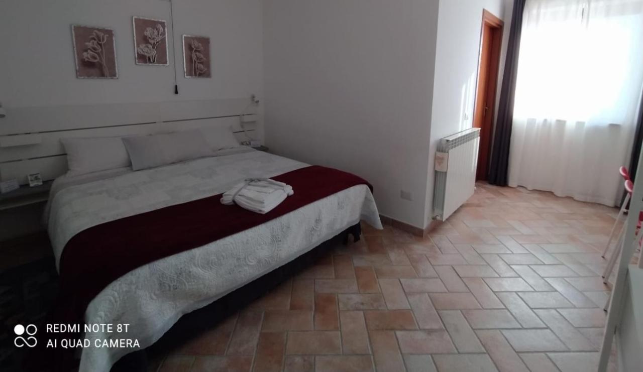 La Casa Di Alberto Camerino Dış mekan fotoğraf