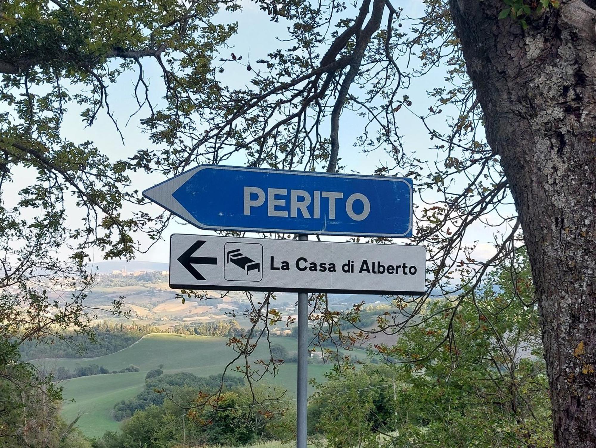 La Casa Di Alberto Camerino Dış mekan fotoğraf